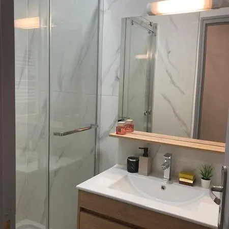 Appartement De Style Centre 3e *